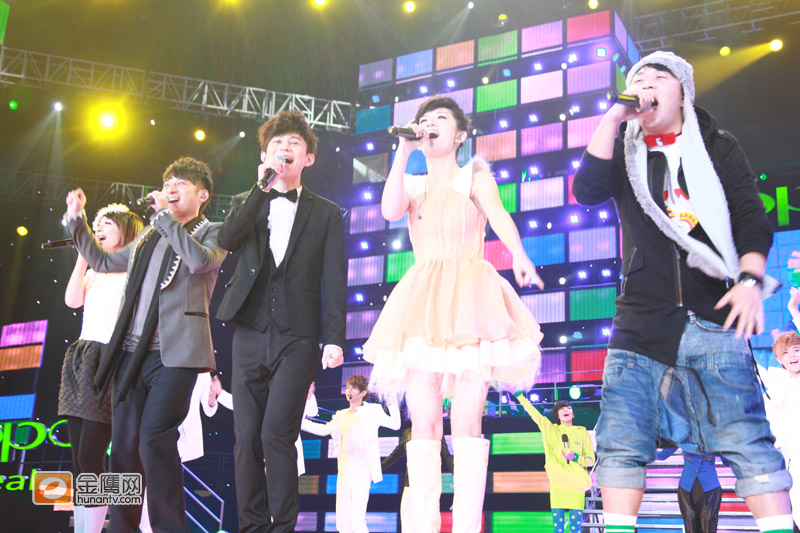 2011湖南衛(wèi)視跨年演唱會(huì) 快樂(lè)家族 給力大串燒