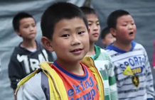 用舞蹈撫慰雅安孩子